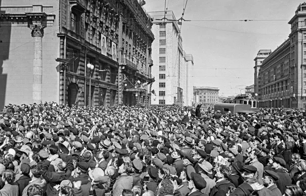 جشن پیروزی جنگ جهانی دوم سال 1945 به روایت تصویر جشن پیروزی جنگ جهانی دوم سال 1945 به روایت تصویر - اسپوتنیک افغانستان