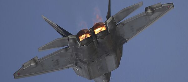 اولین حمله هوایی امریکا بالای طالبان پس از توافق آتشبس اولین حمله هوایی امریکا بالای طالبان پس از توافق آتشبس - اسپوتنیک افغانستان