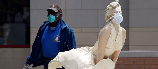 محققان: ویروس کرونا 7 روز بر روی ماسک باقی میماند محققان: ویروس کرونا 7 روز بر روی ماسک باقی میماند - اسپوتنیک افغانستان