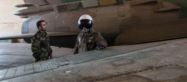 نبرد هوایی سوخو-22 با جنگنده امریکایی + ویدیو نبرد هوایی سوخو-22 با جنگنده امریکایی + ویدیو - اسپوتنیک افغانستان