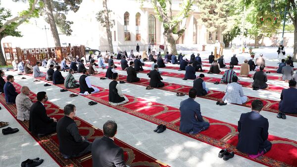 نماز عید فطر در افغانستان؛ زیر سایه کرونا + عکس  - اسپوتنیک افغانستان  