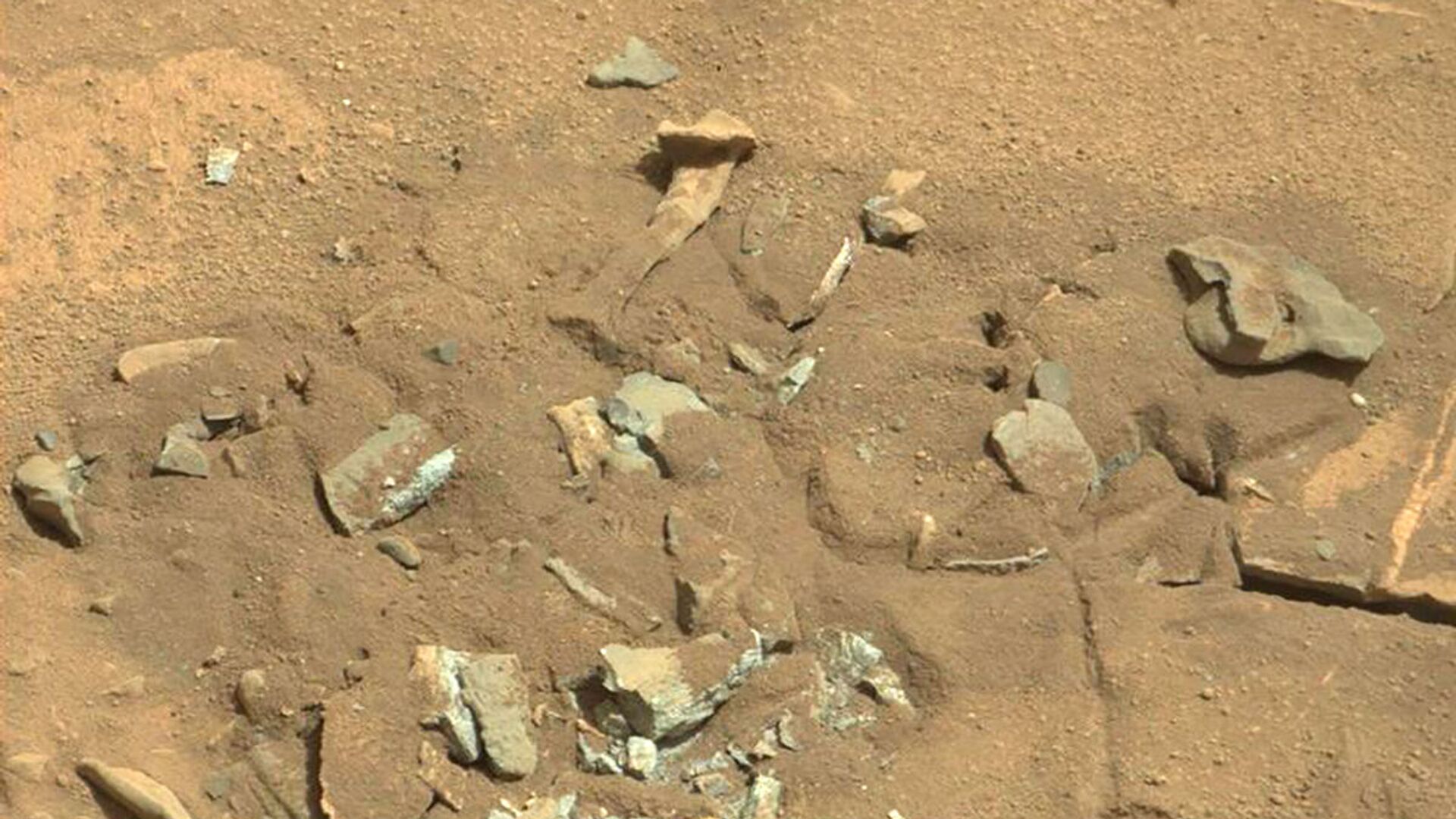 Образование в виде бедренной кости на поверхности Марса  - اسپوتنیک افغانستان  , 1920, 08.02.2022
