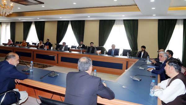 بر خورد یک ماین با موتر یک عضو شورای عالی مصالحه - اسپوتنیک افغانستان  