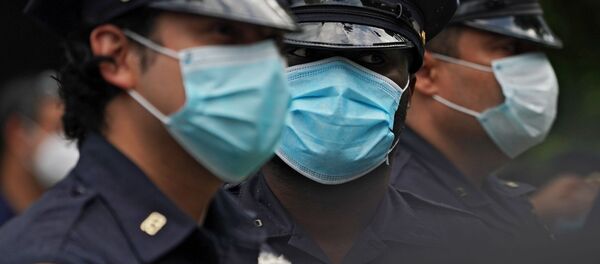 پولیس متهم به قتل جورج فلوید در امریکا، از زندان رها شد پولیس متهم به قتل جورج فلوید در امریکا، از زندان رها شد - اسپوتنیک افغانستان