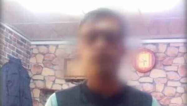 شناسایی پولیس که دختر عسل فروش را در کابل آزار می داد - اسپوتنیک افغانستان  