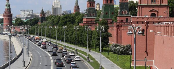 واکنش کرملین به حمله و ضرب و شتم خبرنگاران روسیه توسط پلیس آمریکا واکنش کرملین به حمله و ضرب و شتم خبرنگاران روسیه توسط پلیس آمریکا - اسپوتنیک افغانستان