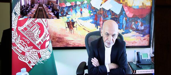 ثبت دارائی مقامات دولتی؛ اشرف غنی می‌گوید در صورت عدم ثبت دارایی معاشات شان قطع می‌گردد - اسپوتنیک افغانستان  