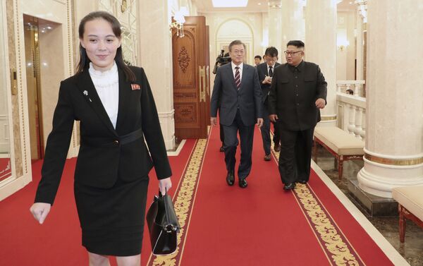 کیم یو جونگ، خواهر رهبر و بانفوذترین زن کوریای شمالی.
 - اسپوتنیک افغانستان  