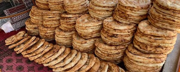 اختلاس صدها میلیون افغانی در توزیع نان خشک شهر کابل اختلاس صدها میلیون افغانی در توزیع نان خشک شهر کابل - اسپوتنیک افغانستان