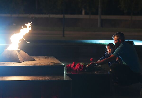 تاتارستان/ برگزاری اقدام بین‌المللی «شمع‌های یادبود» به مناسبت 75-مین سالگرد آغاز جنگ جهانی دوم
 - اسپوتنیک افغانستان  