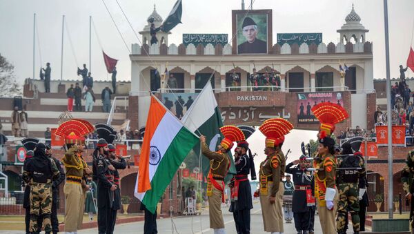 وزارت خارجه هند دیپلمات های پاکستانی را در دهلی نو به نصف کاهش داد - اسپوتنیک افغانستان  