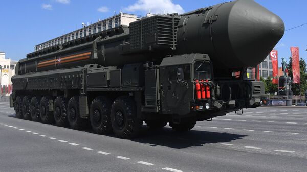 Автономная пусковая установка ПГРК Ярс на параде Победы в Москве - اسپوتنیک افغانستان  