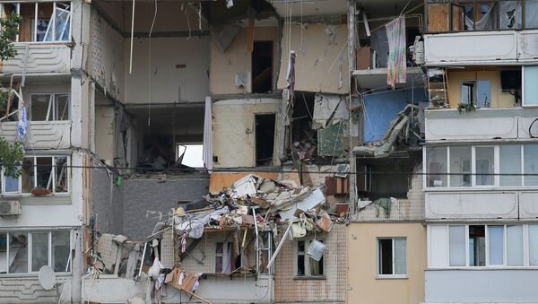لحظه هولناک ریزش یکی ساختمان‌های مسکونی در ازمیر ترکیه + ویدیو - اسپوتنیک افغانستان  