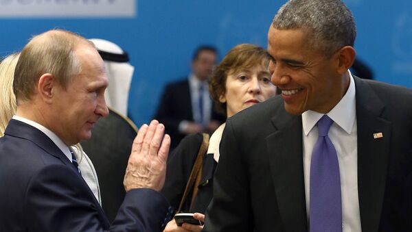 U.S. President Barack Obama (R) chats with Russia's President Vladimir Putin - اسپوتنیک افغانستان  