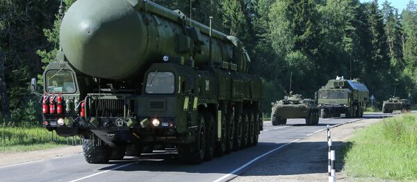 آزمایش جدیدترین راکت بالستیک قاره پیمای روسیه - اسپوتنیک افغانستان  