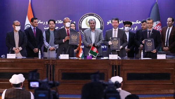 هند و افغانستان پنج تفاهمنامه در بخش آموزش امضا کردند - اسپوتنیک افغانستان  