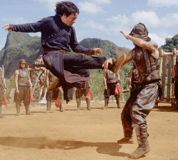 جکی چان در فلم دور زمین در 80 روز - اسپوتنیک افغانستان  