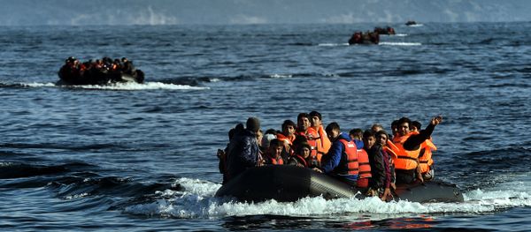 Refugees boat - اسپوتنیک افغانستان  