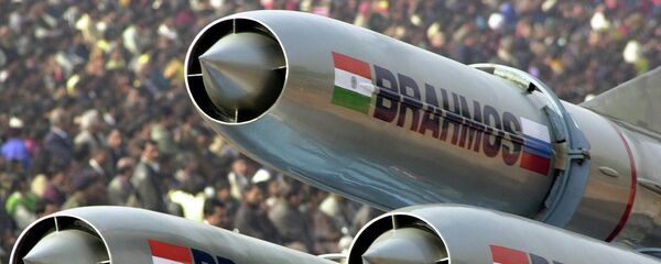 آزمایش موفقانه راکت کروز براهموس توسط هند آزمایش موفقانه راکت کروز براهموس توسط هند - اسپوتنیک افغانستان