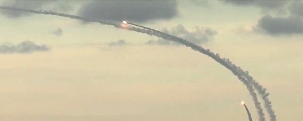 شلیک مجتمع های راکتی کالیبر هنگام تمرینات - اسپوتنیک افغانستان  