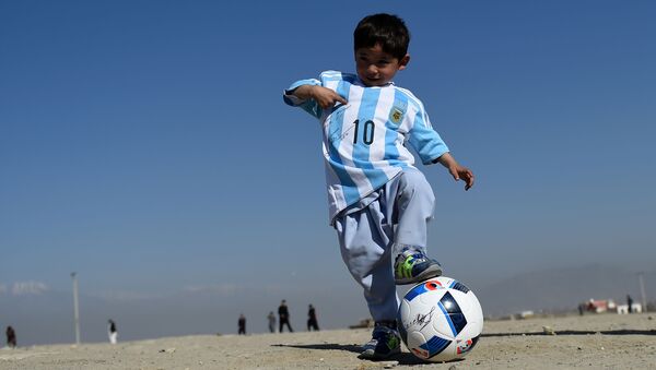 پسربچه افغانی طرفدار لیونل مسی - اسپوتنیک افغانستان  