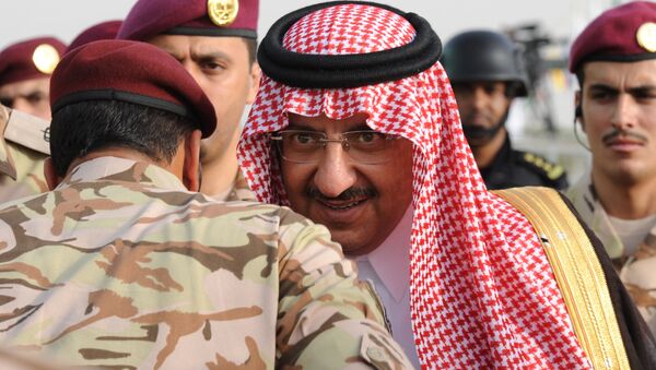 Saudi Crown Prince and Interior Minister Prince Mohammed bin Nayef bin Abdulaziz arrives to attend a graduation ceremony of members of Saudi Special Forces in the capital Riyadh, on May 19, 2015. - اسپوتنیک افغانستان  