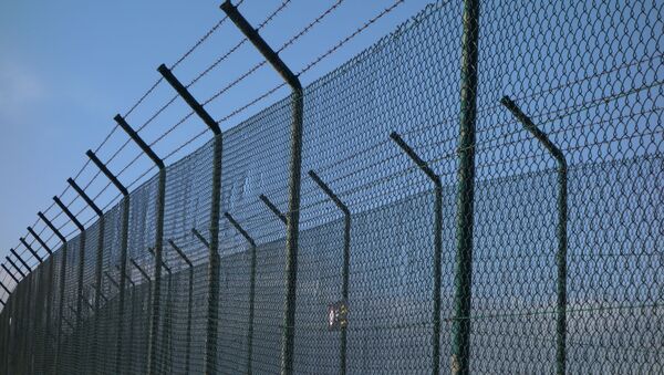 Тюремный забор с колючей проволокой - اسپوتنیک افغانستان  