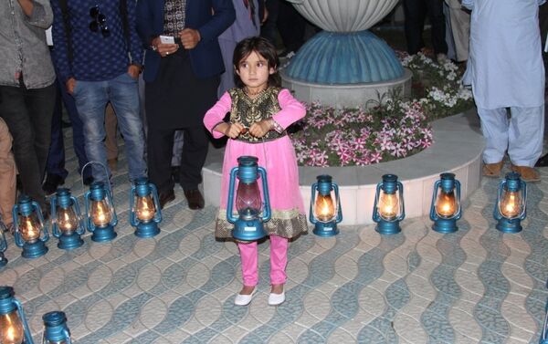 الکین بجای شمع، جشن تولد اشرف‌غنی در کابل - اسپوتنیک افغانستان  