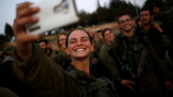 شمار بی‌سابقۀ دختران در واحدهای رزمی ارتش اسراییل جذب خواهند شد - اسپوتنیک افغانستان  