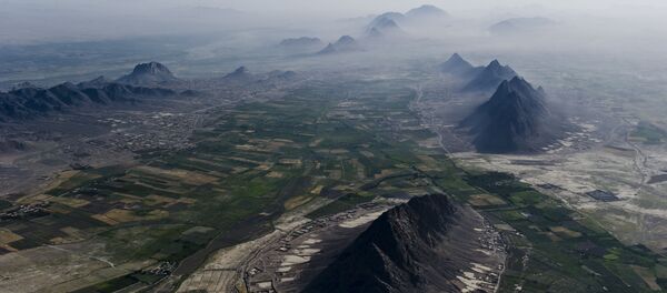 Вид на долину реки Аргандаб между городами Кандагар и Лашкаргах в Афганистане Вид на долину реки Аргандаб между городами Кандагар и Лашкаргах в Афганистане - اسپوتنیک افغانستان