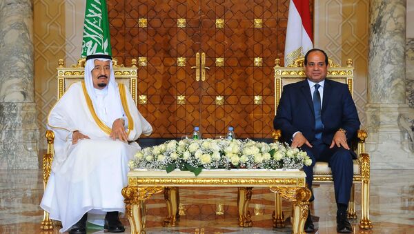 الرئيس المصري عبدالفتاح السيسي والملك السعودي سلمان بن عبدالعزيز - اسپوتنیک افغانستان  