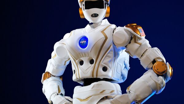NASA’s R5 robot, which is NASA's newest humanoid robot and was built to compete in the DARPA Robotics Challenge. - اسپوتنیک افغانستان  