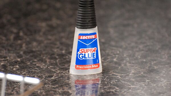 Bottle of standard super glue - اسپوتنیک افغانستان  