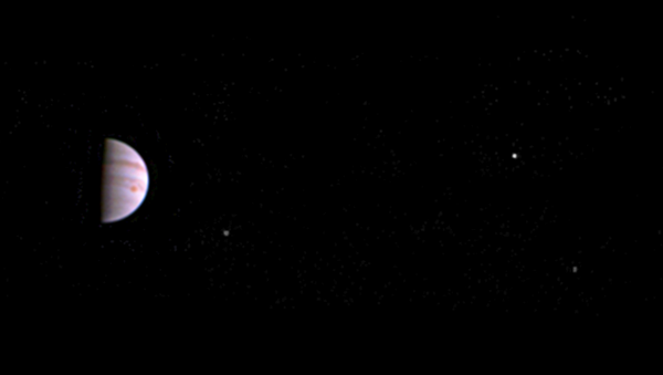 فضاپیمای ناسا اولین عکس از اقمار مشتری را به زمین ارسال نمود - اسپوتنیک افغانستان  