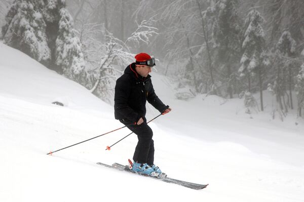 Russian President Dmitry Medvedev at alpine ski resort Krasnaya Polyana - اسپوتنیک افغانستان  
