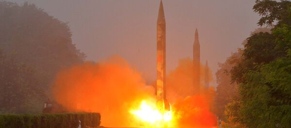 هشدار به امریکا؛ چین دو راکت بالستیک پرتاب کرد هشدار به امریکا؛ چین دو راکت بالستیک پرتاب کرد - اسپوتنیک افغانستان