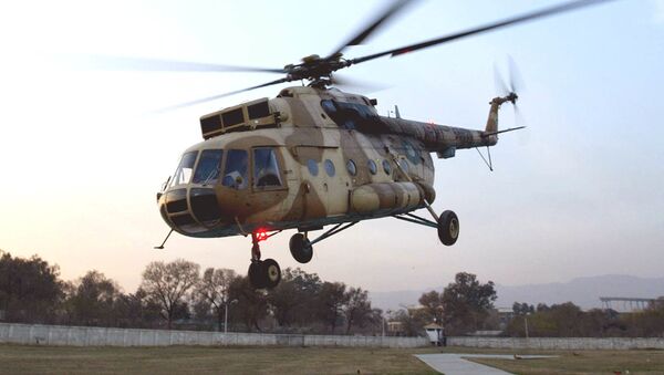 فرود اضطراری هلیکوپتر Mi-17 - اسپوتنیک افغانستان  