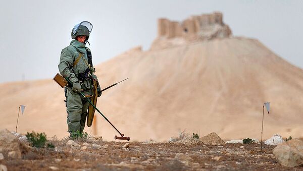 وزارت دفاع: سطح تهدیدها ناشی از مواد انفجاری پایین آمده است - اسپوتنیک افغانستان  