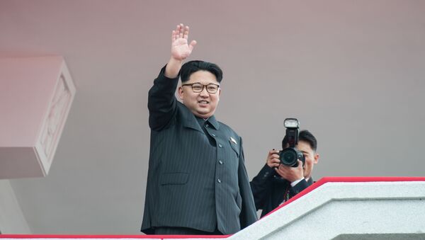 Лидер КНДР Ким Чен Ын во время парада в Пхеньяне - اسپوتنیک افغانستان  