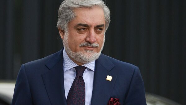توجه کاربران انترنت به حضور داکتر عبدالله در صالون عمومی انتظار پروازها - اسپوتنیک افغانستان  