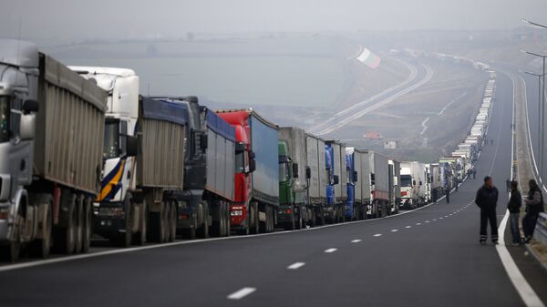 Протестующие водители фур перекрыли болгаро-греческую границу  - اسپوتنیک افغانستان  