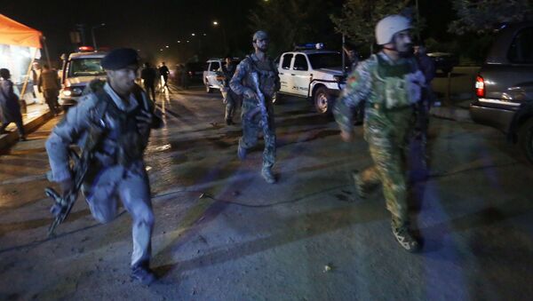 Афганские военные на месте взрыва у Американского университета в Кабуле - اسپوتنیک افغانستان  
