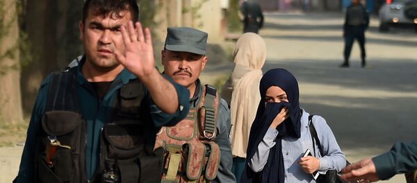 تخلیه دانشجویان دانشگاه امریکایی بعد از حملات در کابل تخلیه دانشجویان دانشگاه امریکایی بعد از حملات در کابل - اسپوتنیک افغانستان