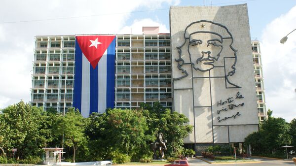 Портрет Эрнесто Че Гевары на одной из площадей Гаваны на Кубе - اسپوتنیک افغانستان  