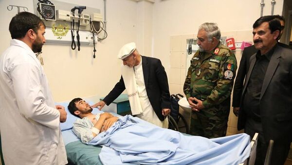 غنی به زخمیان رویدادهای اخیر: راه ما و شما یکی است - اسپوتنیک افغانستان  