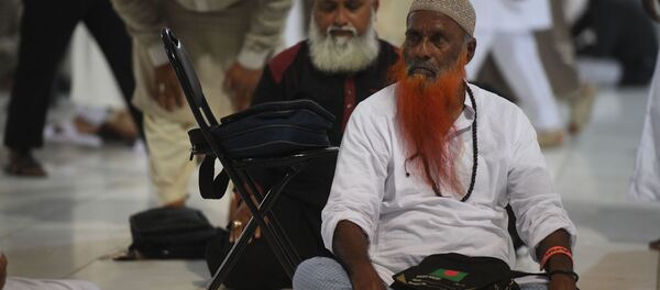 حجاج  پس از رسیدن به مکه نماز را در مدینه اعطا میکنند - اسپوتنیک افغانستان  