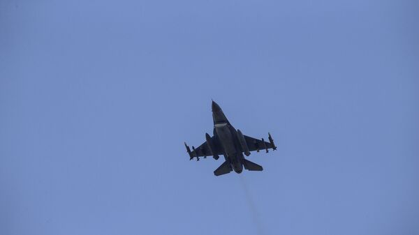نیروهای هوایی اسرائیل برمواضع توپخانه نیرو های دولتی سوریه حمله کردند - اسپوتنیک افغانستان  