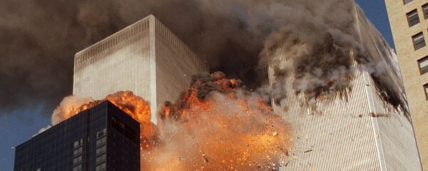 Боинг, следовавший рейсом 175 United Airlines врезался в южную сторону башни - اسپوتنیک افغانستان  