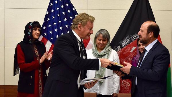 وزارت داخله برای زنان اشتغال‌زایی می‌کند - اسپوتنیک افغانستان  