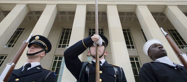 جان باختگان به اثر کرونا؛ پرچم ایالات متحده برای 3 روز نیمه بر افراشته میشود جان باختگان به اثر کرونا؛ پرچم ایالات متحده برای 3 روز نیمه بر افراشته میشود - اسپوتنیک افغانستان